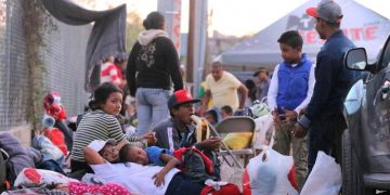 Mujeres migrantes de caravana presionan con huelga de hambre a EEUU y México