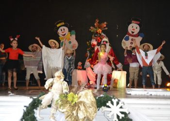 Gran Parrandón Navideño celebraron las 8 escuelas municipales de San Cristóbal