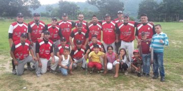 La Beatriz picó arriba en final de softbol laboral
