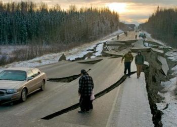Presidente Trump pendiente de situación en Alaska tras sismo de 7,0