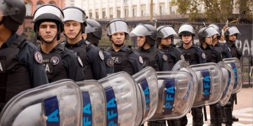 Fuerzas policiales argentinas podrán disparar a ciudadanos sin avisar
