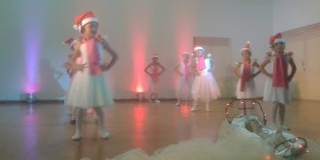Escuela de Danza y Ballet Gladys Mota recibió la Navidad