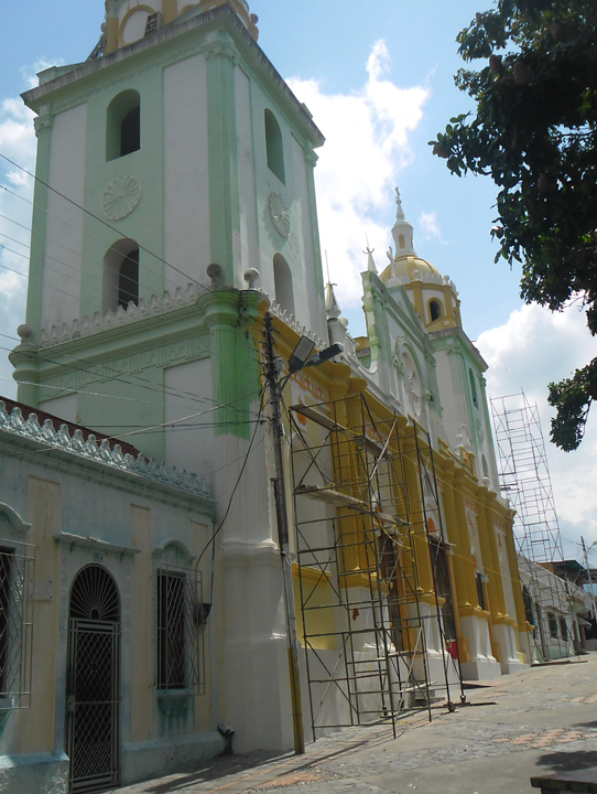 Pintura y remodelación total de la fachada del templo San Juan Bautista
