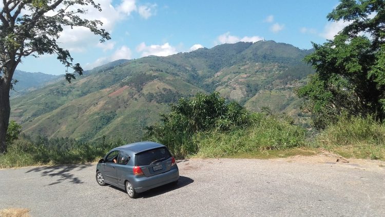 Carreteras rurales de Trujillo necesitan más que una cuadrilla para cortar el monte