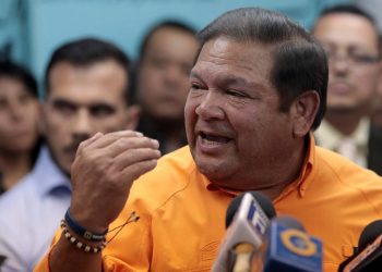 Velásquez: El 10 de enero habrá un gobernante de facto y no electo