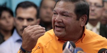 Velásquez: El 10 de enero habrá un gobernante de facto y no electo