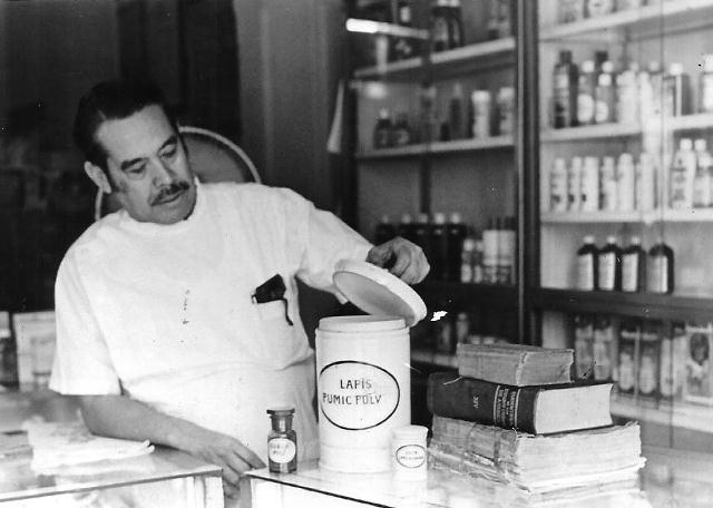 En el día del farmacéutico, recuerdos para “Pancho” Crespo Salas