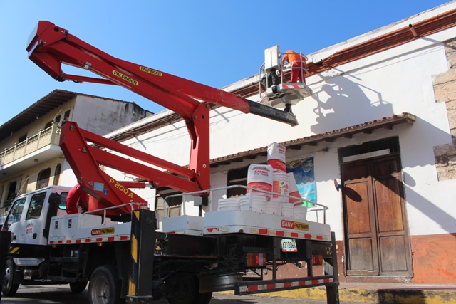 Rescatan fachadas de casas históricas en Trujillo capital