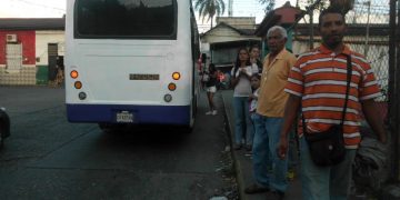 Transportistas están bachaqueando con transporte  público