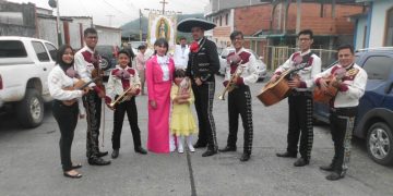 Jóvenes músicos integran el Mariachi Águila Real
