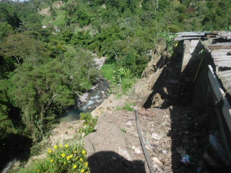 Ocho familias abandonadas en refugio habilitado desde octubre