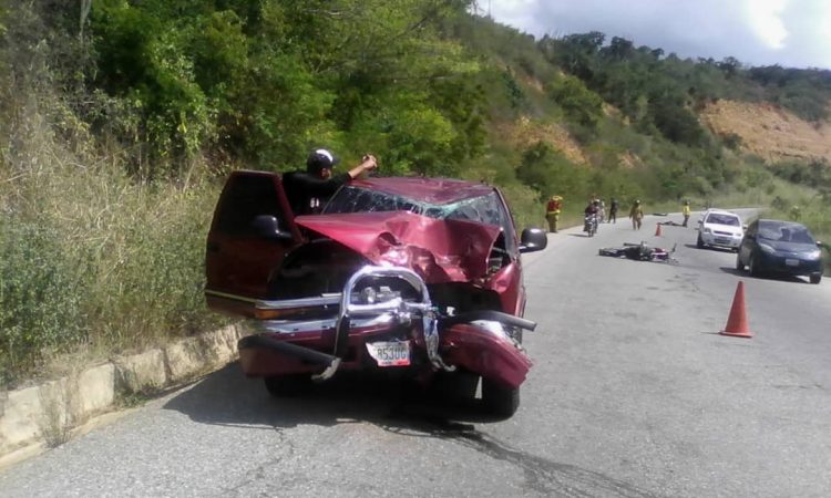 Choque de camioneta con moto deja un fallecido en Motatán 