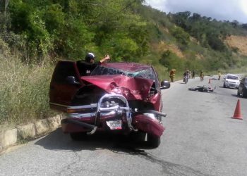 Choque de camioneta con moto deja un fallecido en Motatán 