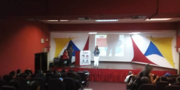 Idenna realiza foro sobre migración y su impacto en la niñez