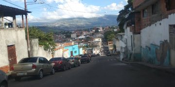 Detienen a siete personas por cobrar en pesos en una estación de servicio en Táchira