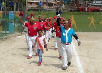 Asdrúbal Rojas revalida título de softbol en Valera