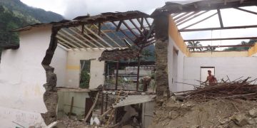 Afectados de temblor en Monte Carmelo claman por arranque de asistencia gubernamental