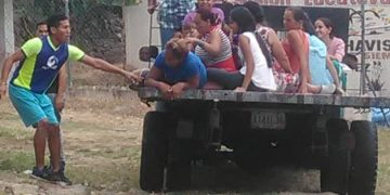 Les prometieron el pernil navideño y salieron con huesos y filete en Colón