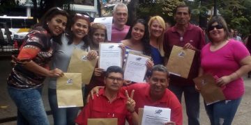 Concejo Municipal de Ayacucho se viste de rojo