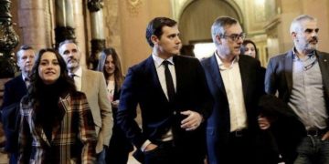 Tras 36 años de socialismo la derecha vuelve a gobernar Andalucía