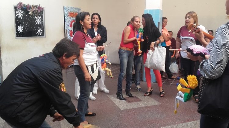Grupo musical Horizonte llevó alegría y obsequios a niños del hospital JGH