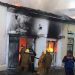 Bomberos investigan causas que provocaron violento incendio en vivienda de uso familiar