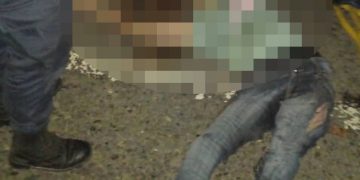 Pasajera de motocicleta pereció al ser embestida por camioneta