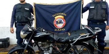 Dos atracadores motorizados y policías se enfrentaros a tiros en La Concordia