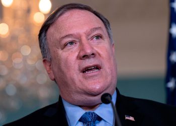 Pompeo debatirá con Colombia, Brasil y Perú cómo abordar juramentación de Maduro