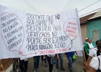 No cesa conflicto educativo en La Ceiba