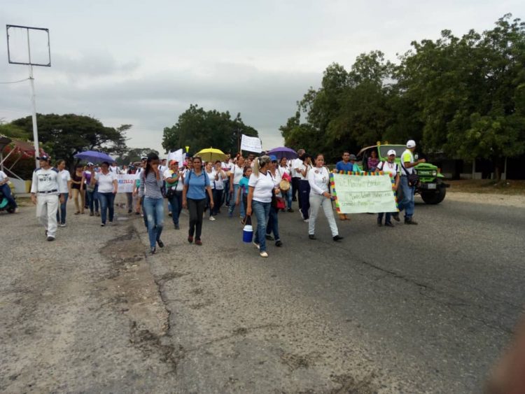 No cesa conflicto educativo en La Ceiba