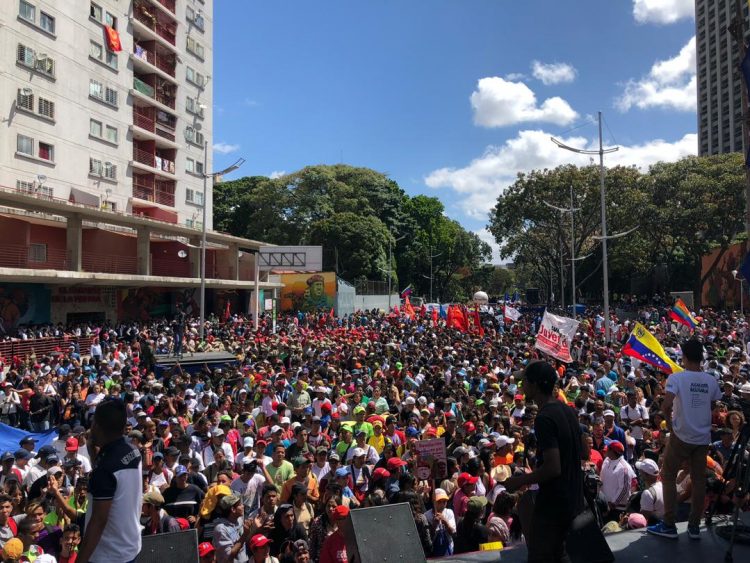 Jóvenes oficialistas: Venezuela no quiere ninguna intervención sino que EEUU elimine el bloqueo contra los venezolanos