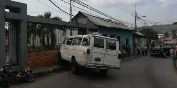 Cuatro lesionados en accidente en Pampán