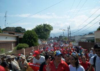 Carvajal marchó por la paz, la independencia y autodeterminación del pueblo