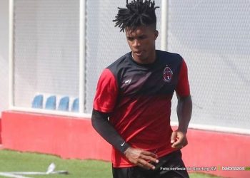 Atlético Venezuela suma a mundialista Ovalle