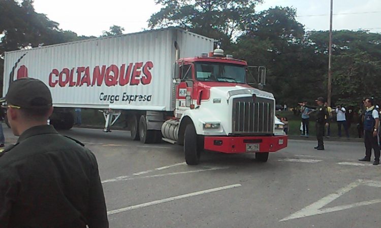 10 camiones traen
esperanza de vida a los venezolanos