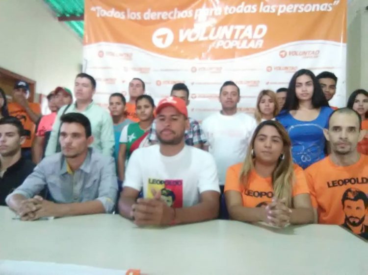 Guaidó tiene todo el respaldo de los jóvenes que apuestan por la democracia”. Gráfica: Ma. Gabriela Danieri