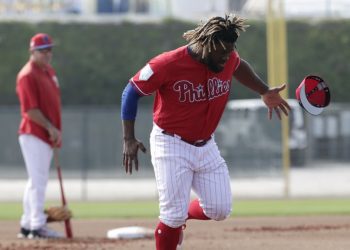 Odúbel Herrera sufrió un tirón