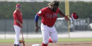 Odúbel Herrera sufrió un tirón