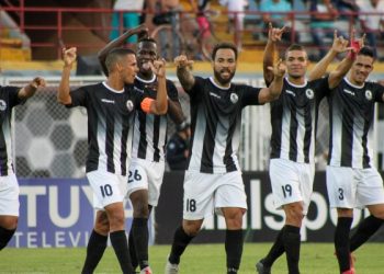 Zamora FC desplomó del liderato a Mineros