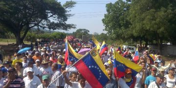 Calle y calle por derechos constitucionales y libertad plena