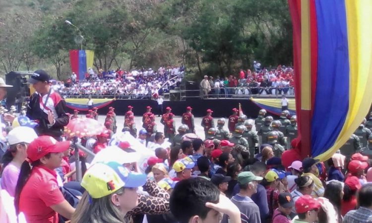 Con desfile cívico-militar oficialismo en Trujillo conmemoró 27 años del 4-F