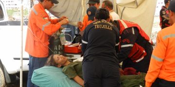 Milicianos y militares desmayados en desfile del 4-F