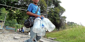 De nuevo valeranos protestaron por el agua