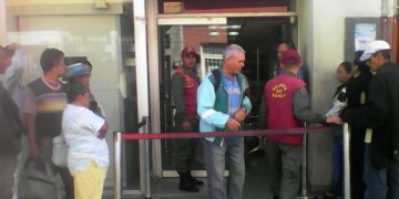 Banco Bicentenario de Trujillo humilla  a los clientes pagando 100BsS diarios