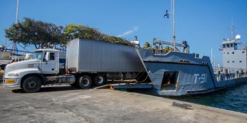 Venezuela envía 100 toneladas de materiales y maquinaria en apoyo al pueblo de Cuba