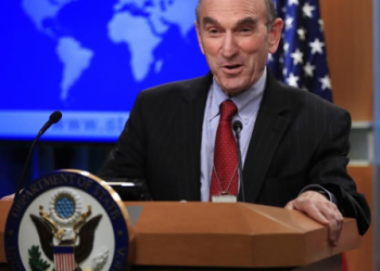 Elliott Abrams: ayuda humanitaria entrará a Venezuela por el mar, Colombia o Brasil