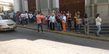 El pueblo pidió democracia y libertad