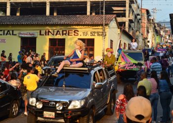 Con 11 candidatas Boconó dio grito de carnaval