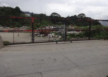 Permanece cerrado el vertedero de basura